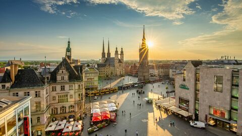Marktplatz, Roter Turm in Haale an der Saale