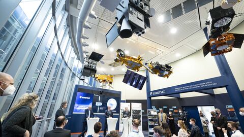 Hessische Landesregierung verabschiedet erste Raumfahrtstrategie des Landes bei EUMETSAT