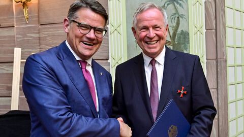 Ministerpräsident Boris Rhein mit Udo Corts Ministerpräsident Boris Rhein mit Udo Corts