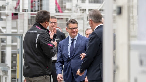 Ministerpräsident Boris Rhein zu Besuch im Unternehmen Rittal in Haiger 