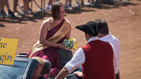 Festzug auf dem 60. Hessentag in Pfungstadt Festzug auf dem 60. Hessentag in Pfungstadt