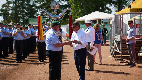 Festzug auf dem 60. Hessentag in Pfungstadt Festzug auf dem 60. Hessentag in Pfungstadt