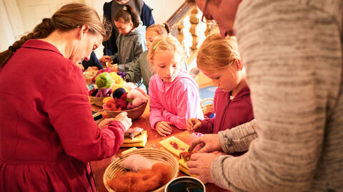 Drillingstreffen 2023 im Hessenpark in Neu-Anspach Drillingstreffen 2023 im Hessenpark in Neu-Anspach