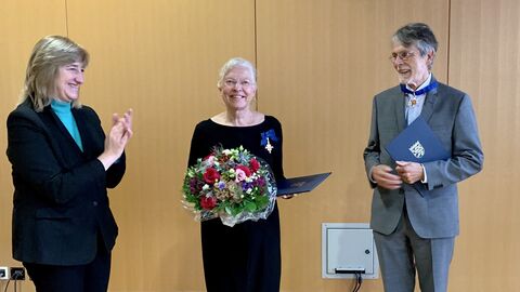 v. l . n. r.: Eva Kühne-Hörmann, Vera Brockhaus, Eckhardt Brockhaus v. l . n. r.: Eva Kühne-Hörmann, Vera Brockhaus, Eckhardt Brockhaus