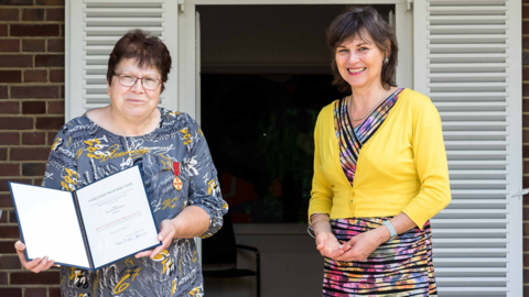 v. l. Bettina Kirchhof und Staatsekretärin Anne Janz v. l. Bettina Kirchhof und Staatsekretärin Anne Janz