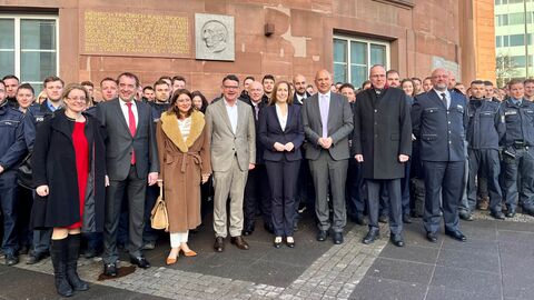 Gruppenfoto von der Auftaktveranstaltung zum Tag des Rechtsstaates