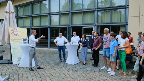 Staatsminister Axel Wintermeyer auf Sommerreise zun den Finalisten des Demografie-Preises 2022